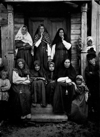 Типы раскольниц-поморок. Семеновский уезд 1897