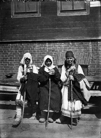 Типы богомолок в Серафимо-Понетаевском женском монастыре 1904