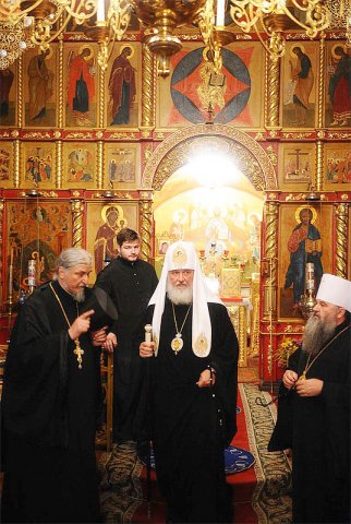 Патриарх Кирилл в Печорах