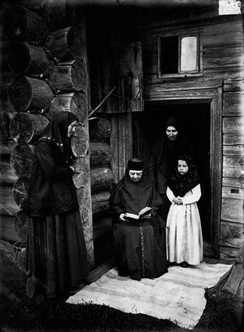 Оленевский скит. Уставщицы 1897