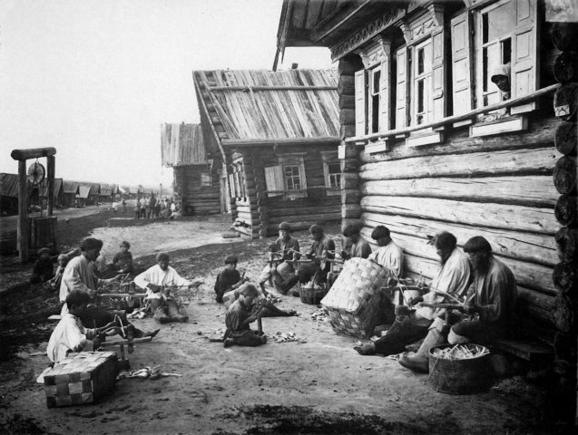 Поволжье Ложкарное производство. Отделка ложечного черенка 1897