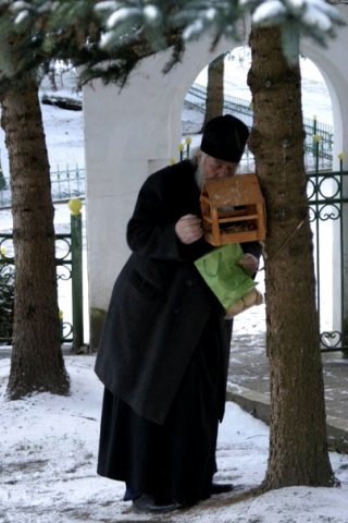 Жизнь обители