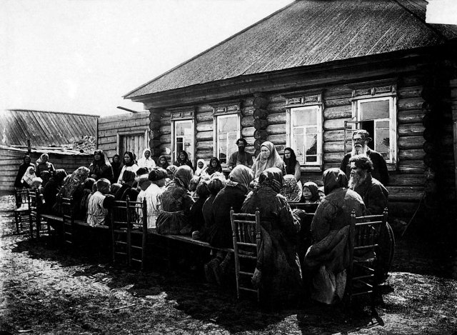Народная столовая в селе Большом Мурашкине Княгининского уезда 1891-92