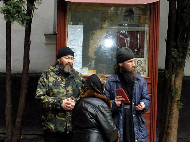 Жизнь обители