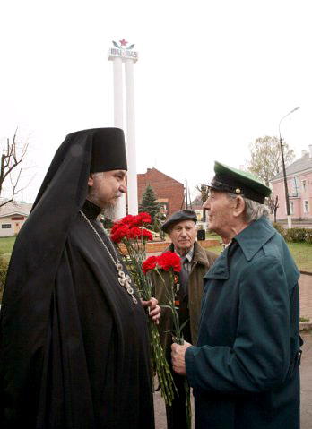 Жизнь обители