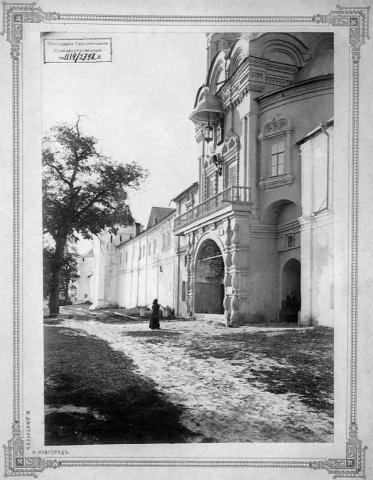 Макарьевский Желтоводский монастырь. Святые ворота 1902
